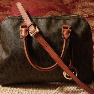 AUTHENTIC MK DOME SHAPED PURSE